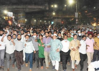 বায়তুল মোকাররমকে রক্তাক্ত এবং সারাদেশে নিরপরাধ মুসল্লীদেরকে হত্যা করে আওয়ামীলীগ স্বাধীনতার সুবর্ণ জয়ন্তিকে কলঙ্কিত করেছে। – ড. শফিকুল ইসলাম মাসুদ