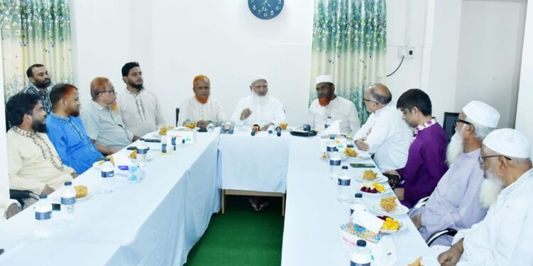 আমীরে জামায়াত ডা. শফিকুর রহমানের সাথে জাকের পার্টির মতবিনিময় সভা অনুষ্ঠিত