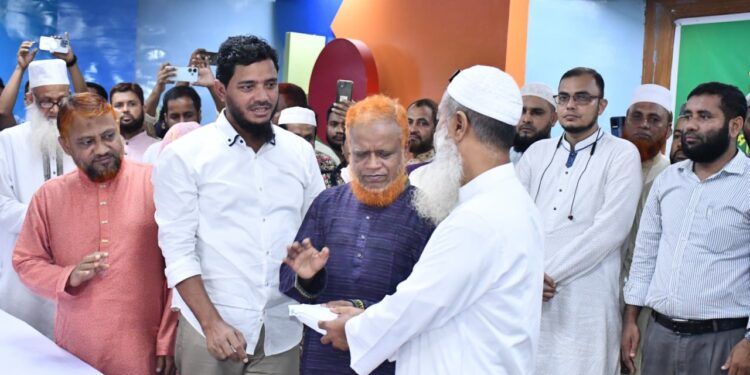 বৈষম্য বিরোধী ছাত্র আন্দোলনে পল্টন ও মতিঝিল অঞ্চলের শহীদ পরিবারে জামায়াতের আর্থিক অনুদান প্রদান