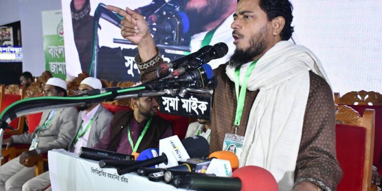 আওয়ামী লীগসহ তাদের সহযোগী সব দল ও সংগঠন নিষিদ্ধ করতে হবে