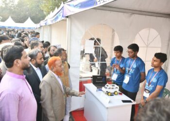 রাজধানীতে ইসলামী ছাত্রশিবিরের সায়েন্স ফেস্ট পরিদর্শনে ড. শফিকুল ইসলাম মাসুদ