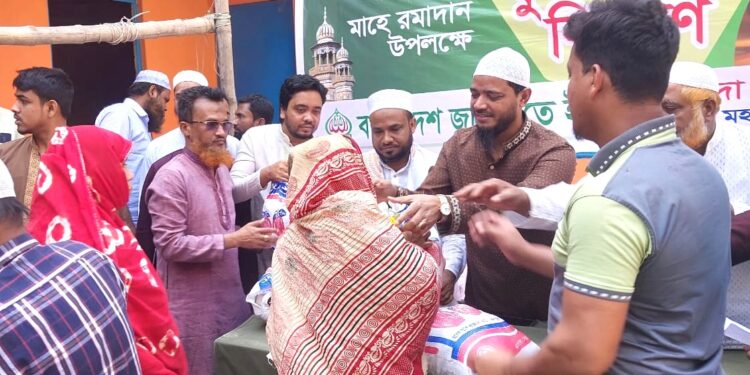 মুগদা পশ্চিম থানা জামায়াতের উদ্যোগে ফুডপ্যাক বিতরণ সম্পন্ন