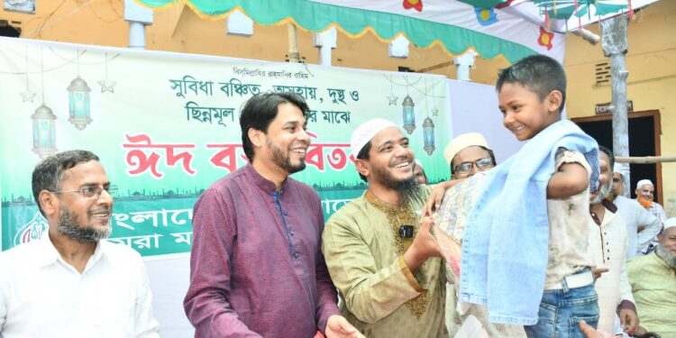 ডেমরা মধ্য থানার উদ্যোগে সুবিধা বঞ্চিত, অসহায়, দুস্থ  ও ছিন্নমুল পথশিশুদের মাঝে ঈদ পোষাক বিতরণ ও আলোচনা সভা অনুষ্ঠিত
