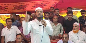 সম্প্রতি বাউফল উপজেলায় আয়নাবাজ গ্রামে অনুষ্ঠিত সনাতন ধর্মাবলম্বীদের এক উৎসবমুখর ধর্মীয় অনুষ্ঠানে প্রধান অতিথি হিসেবে উপস্থিত ছিলেন ড. শফিকুল ইসলাম মাসুদ এমপি